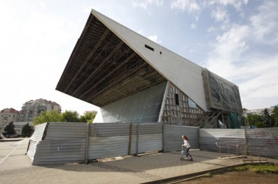 В Краснодаре подписано концессионное соглашение по восстановлению кинотеатра "Аврора" В Краснодаре подписано концессионное соглашение по восстановлению кинотеатра "Аврора"