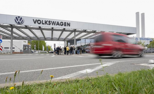 Автоконцерн Volkswagen потерял 1,3 млрд евро из-за пошлин Трампа