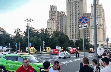 В результате взрыва в кафе на Кудринской площади в Москве погибли три человека В результате взрыва в кафе на Кудринской площади в Москве погибли три человека